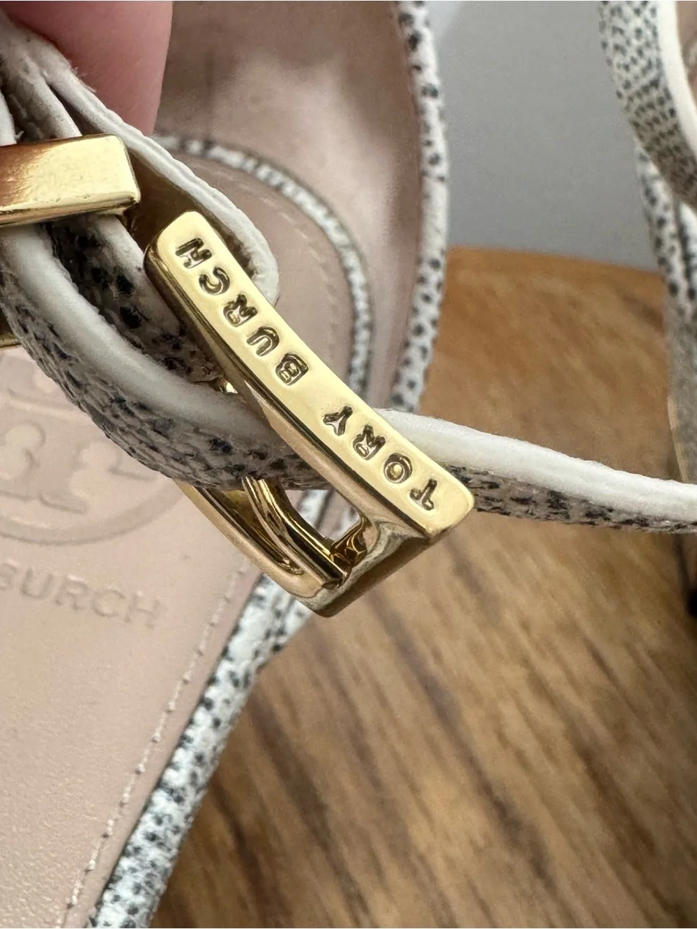 Tory Burch Mara Wedge Cream Black Ankle Strap Gold Heel Women’s Size 5.5
